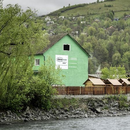 Dream Hostel Carpathians Rakhiv Eksteriør bilde
