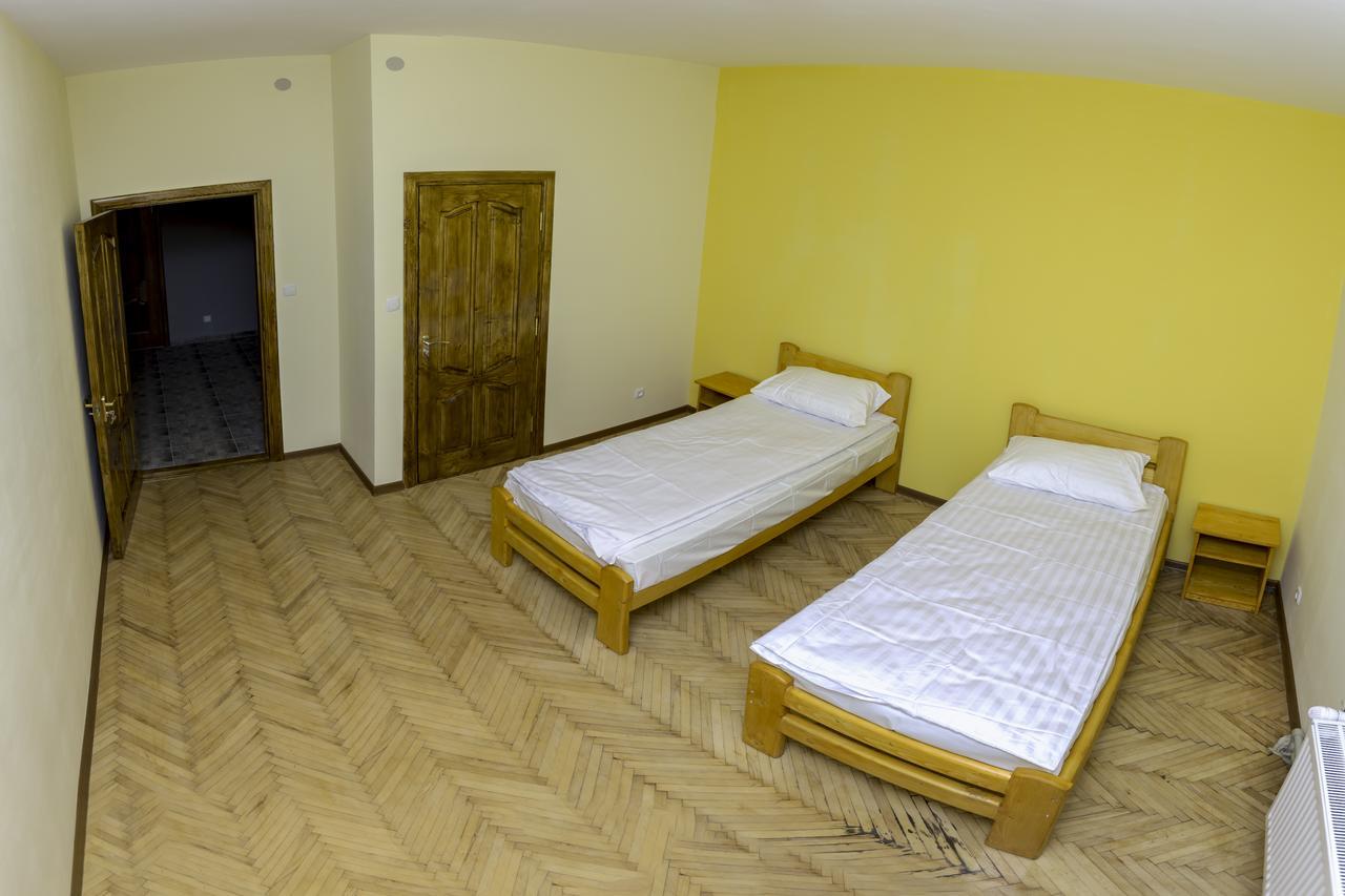 Dream Hostel Carpathians Rakhiv Eksteriør bilde